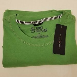 NWT Tommy Hilfiger Mens vintage style tshirt sz L